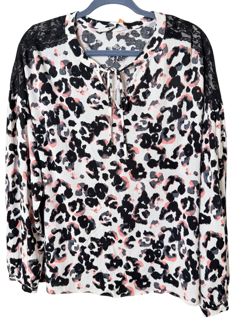 Tu Woman size 20 Long-Sleeve Leopard Print Lace Shoulders in White, Black & Pink
